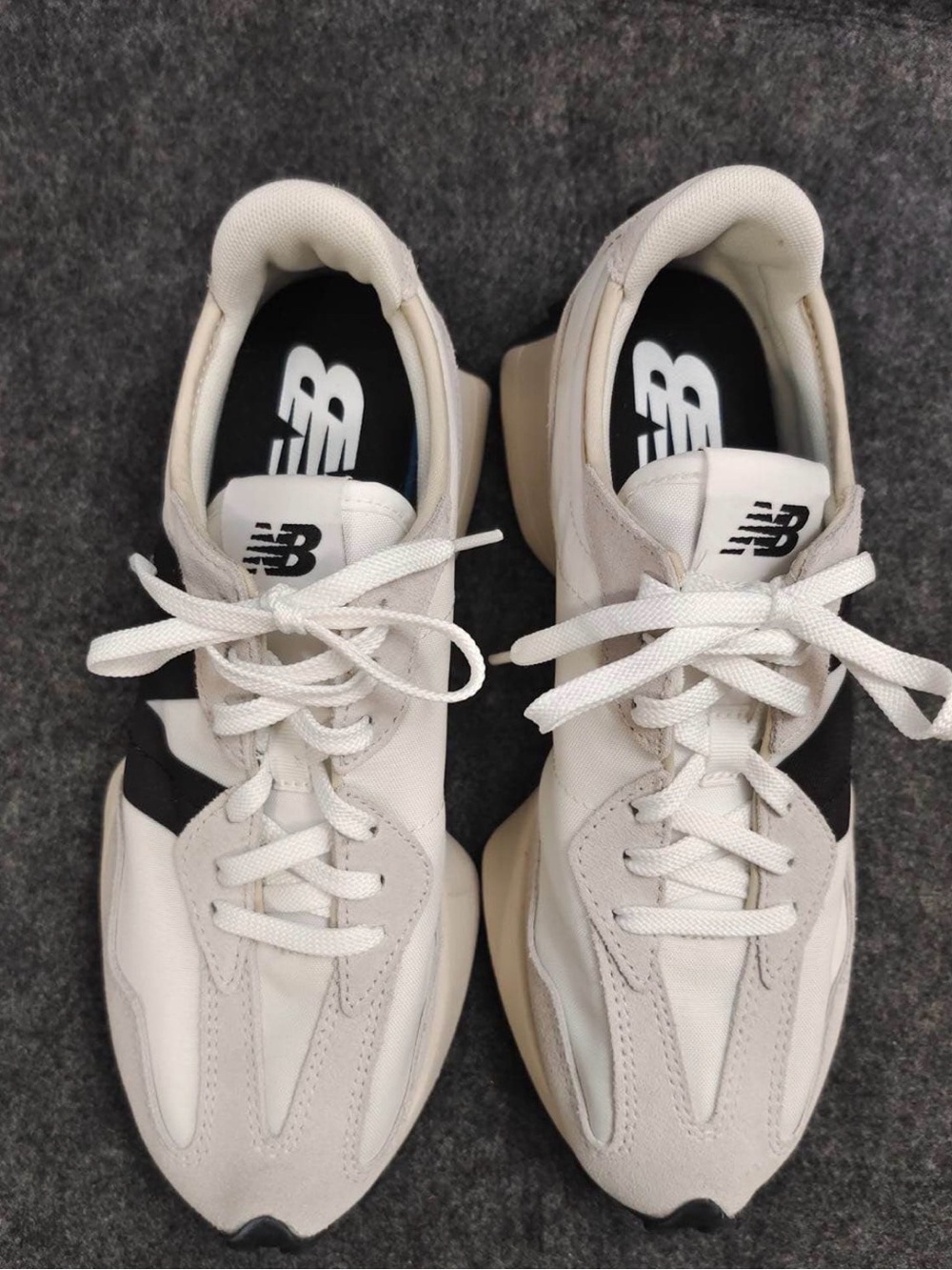 NWOB New. Balance 327 women's sneakers- Sea Salt Black Women’s size 7.5 Men’s 6